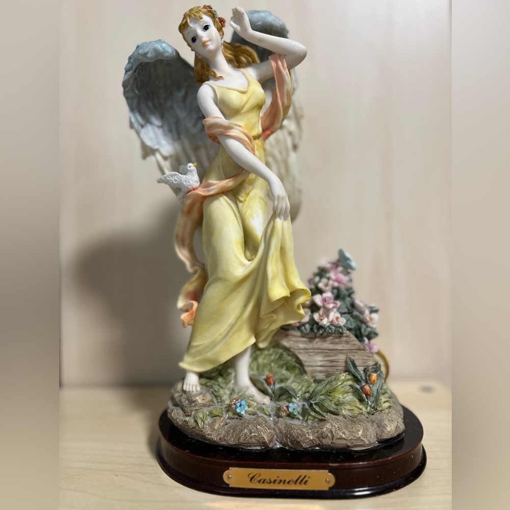 VINTAGE CASINELLI GUARDIAN ANGEL FIGURINE